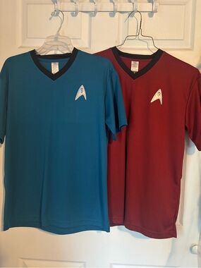 Star Trek Kelloggs V-Neck Sci-Fi Inspired Short Sleeve Tee - 1 Blue & 1 Red